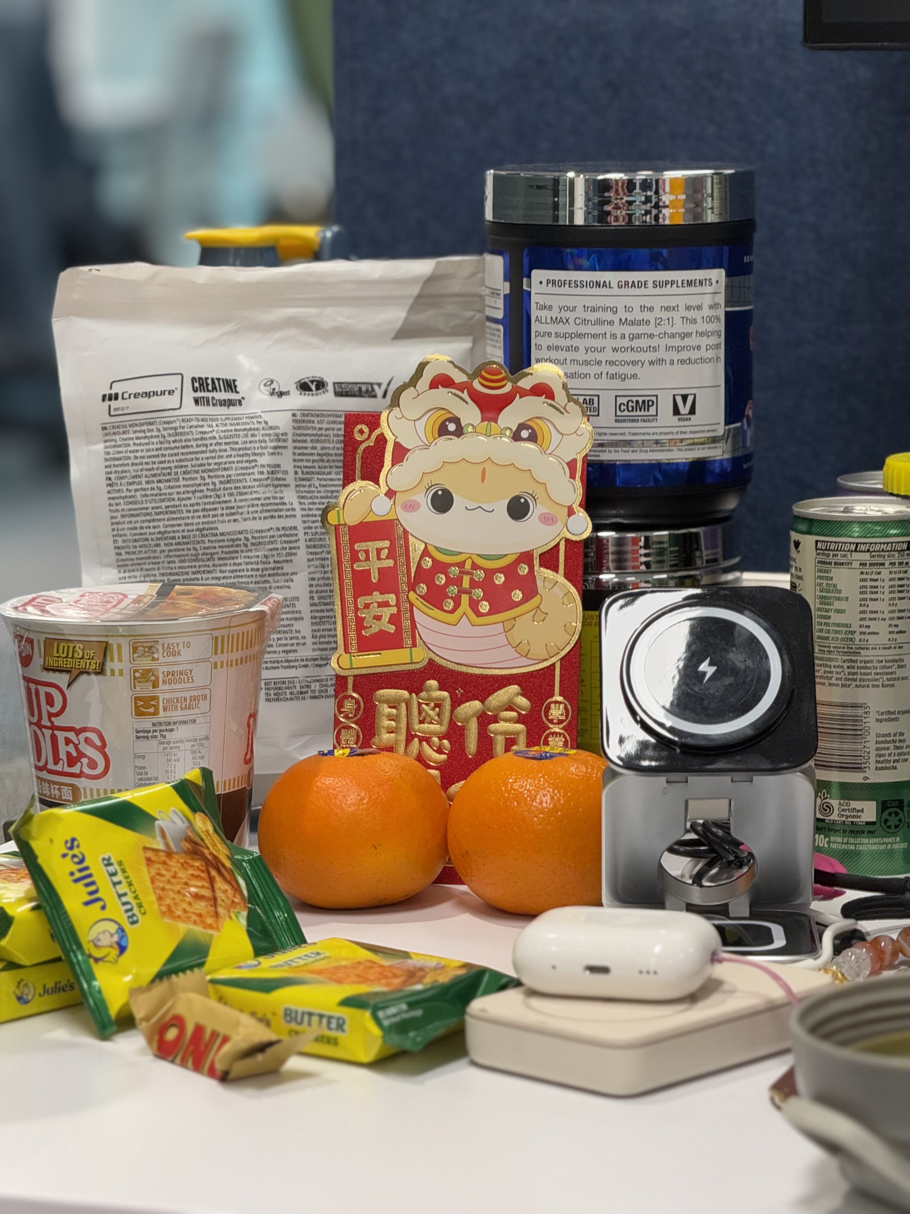 我带了 2 个橘子 🍊🍊 junjie 给了我红包 🧧