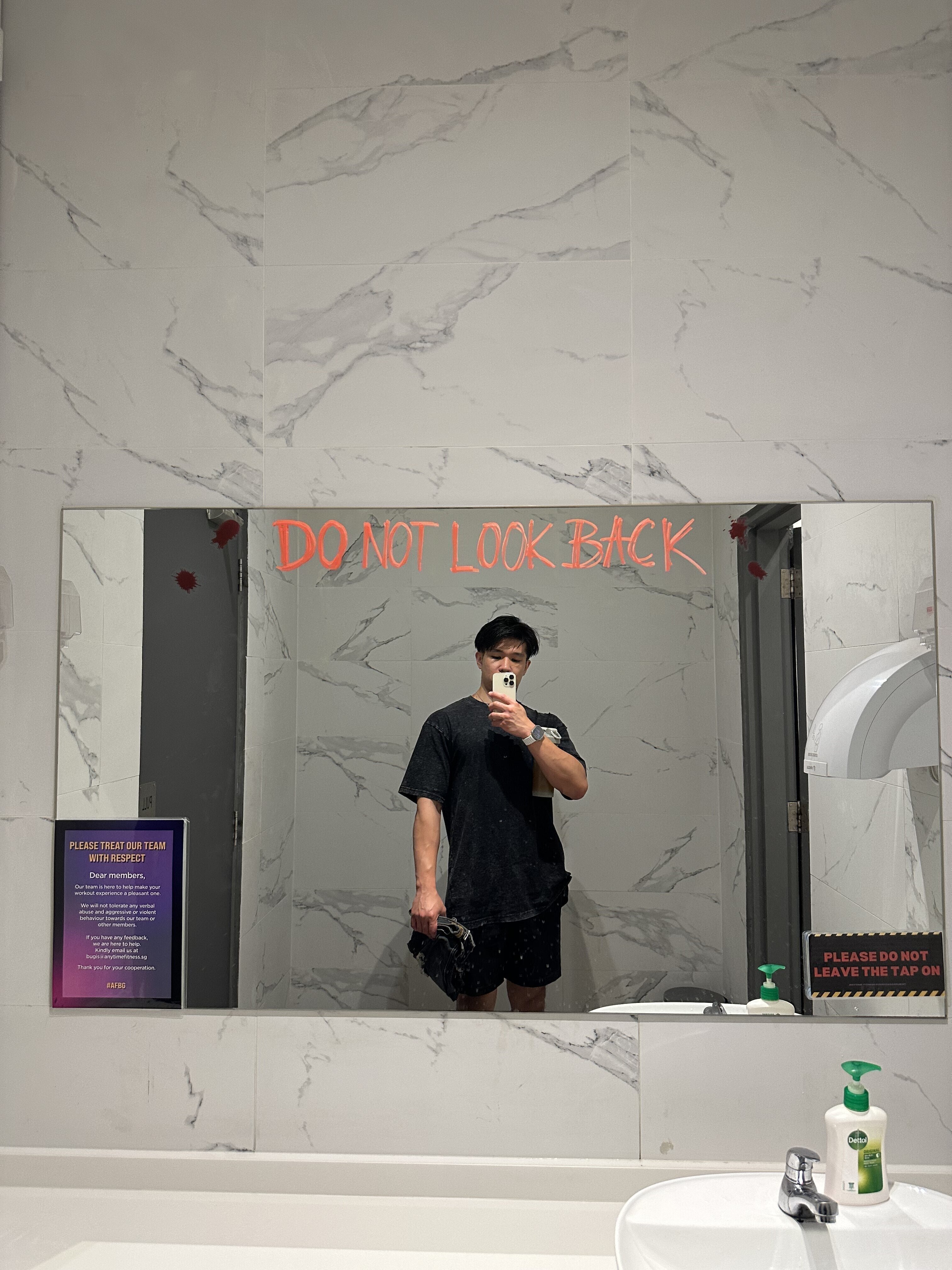 bugis AF be wilding… look at this deco 💀