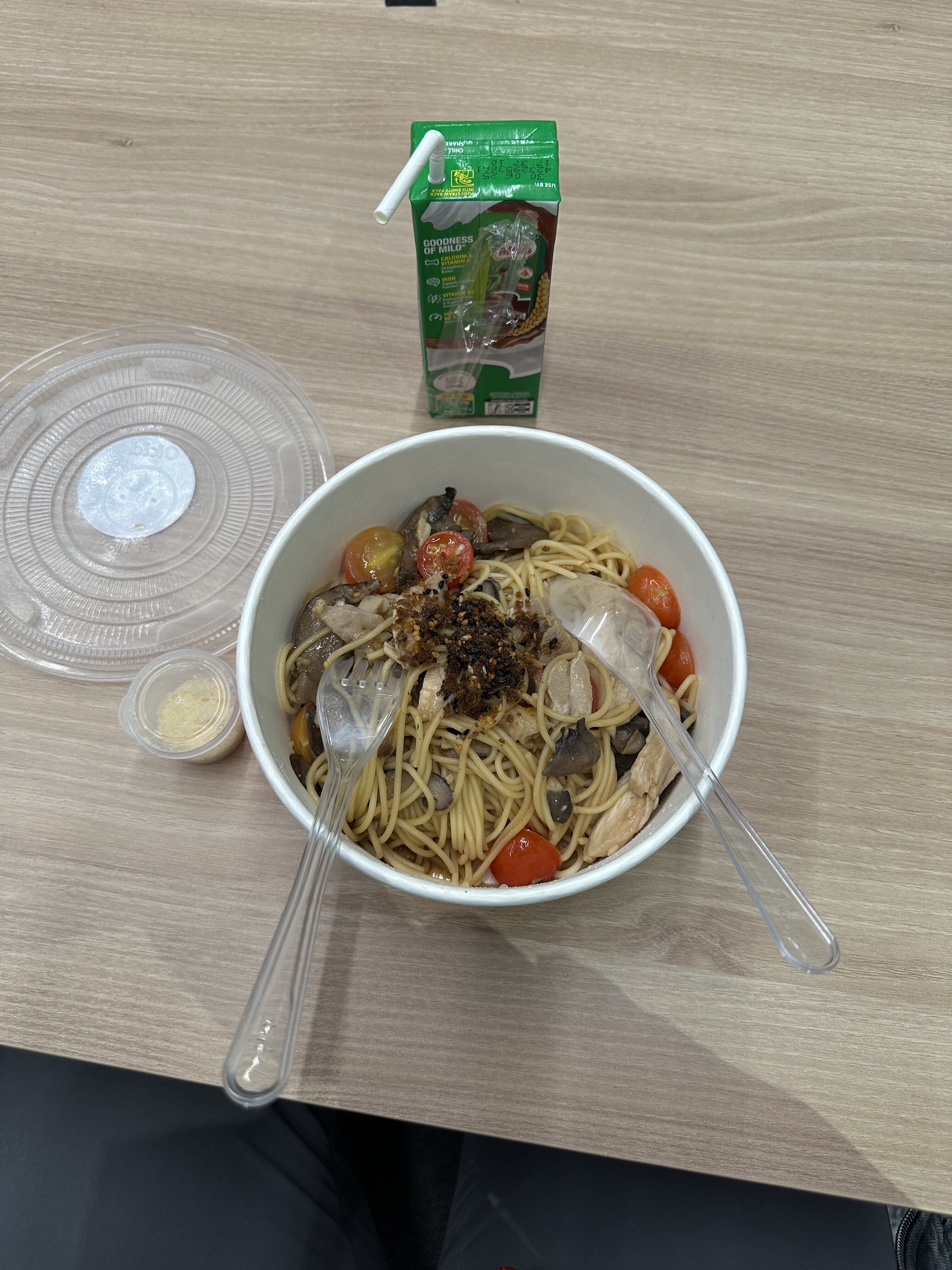 grabbed a bento instead, i was STILL HUNGRYY!