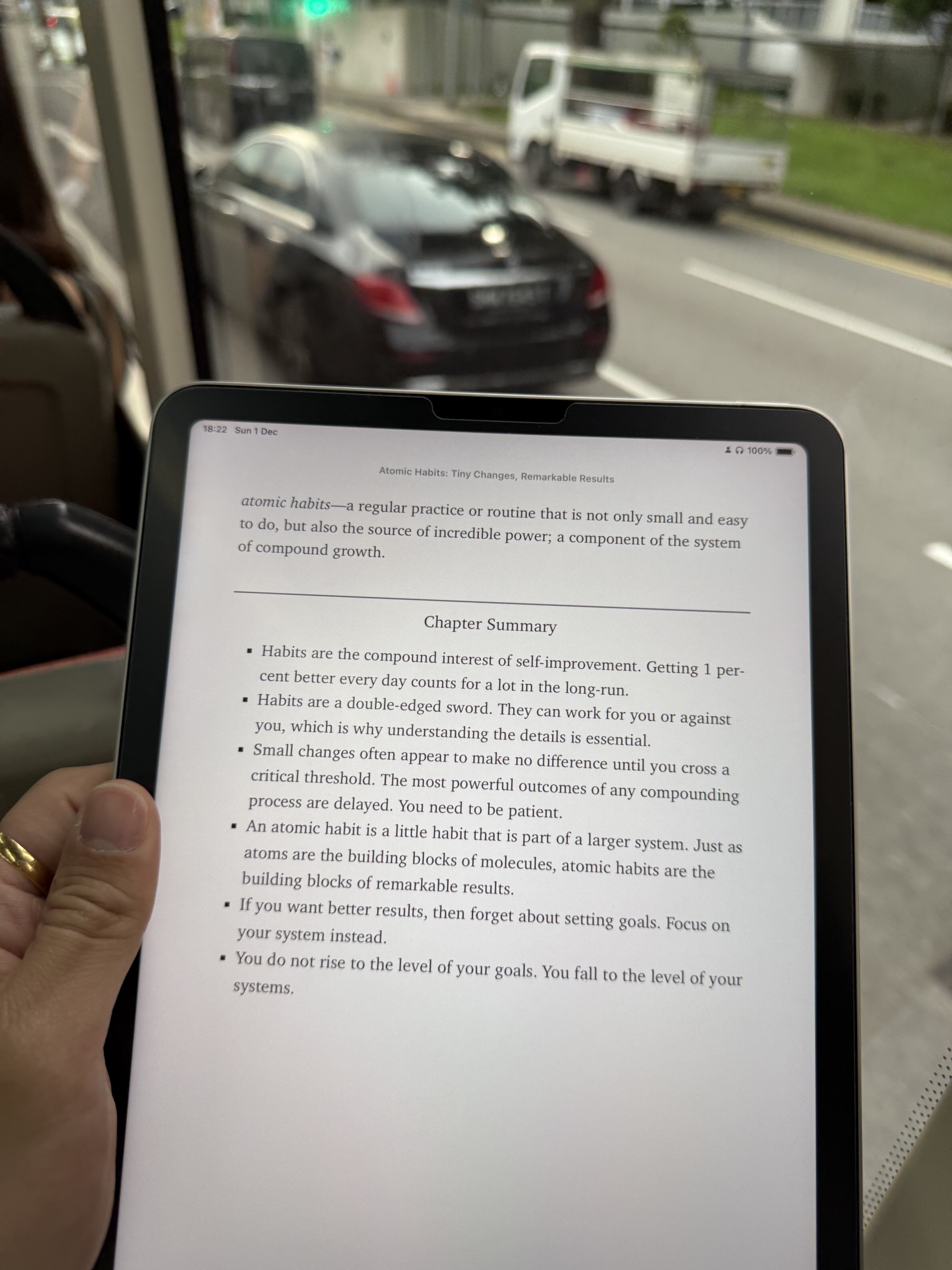 just finished Chapter 1 of Atomic Habits, i got so hooked already.