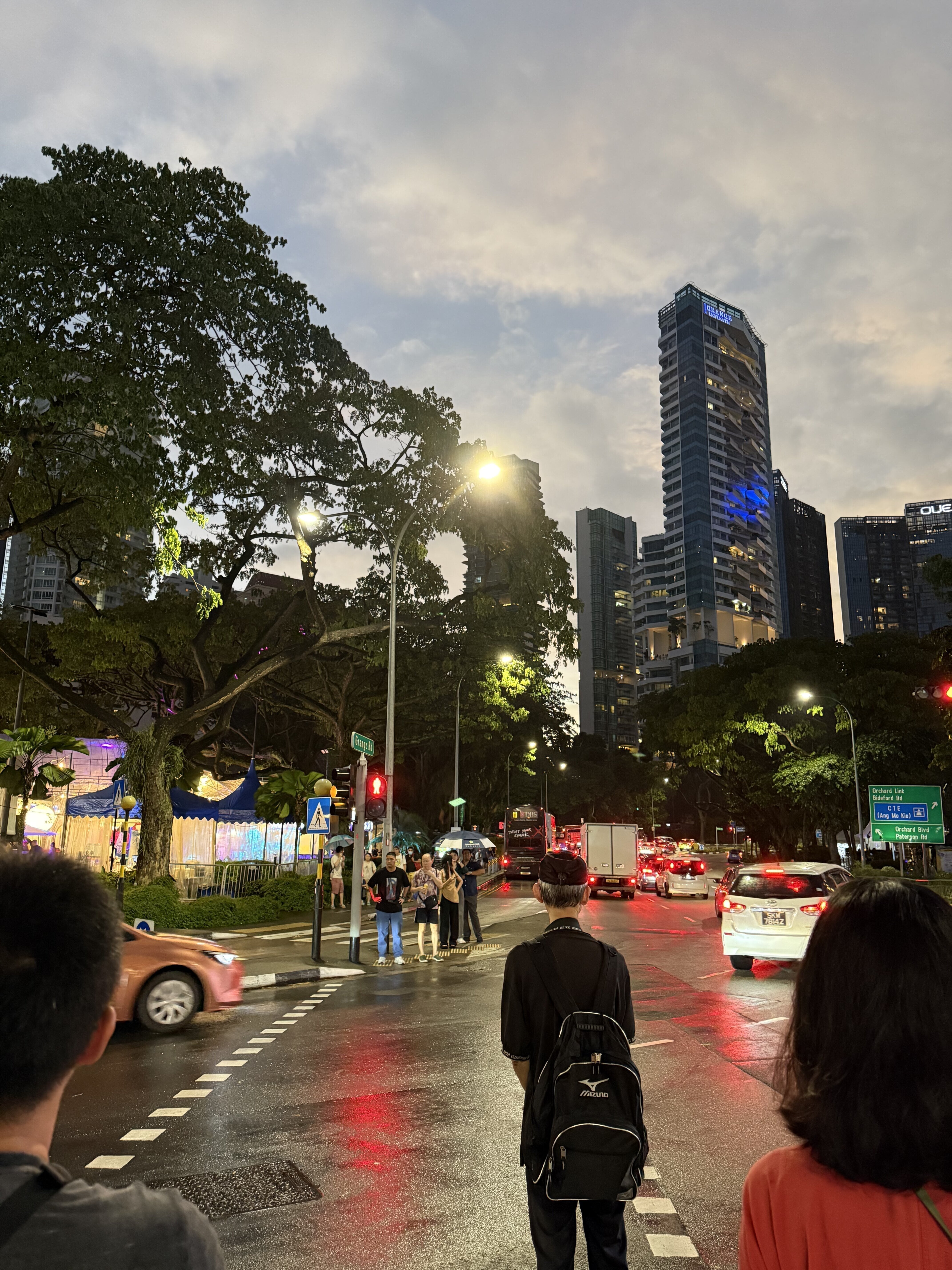 humid singapore weather but every step made me more excited for tonights performance.