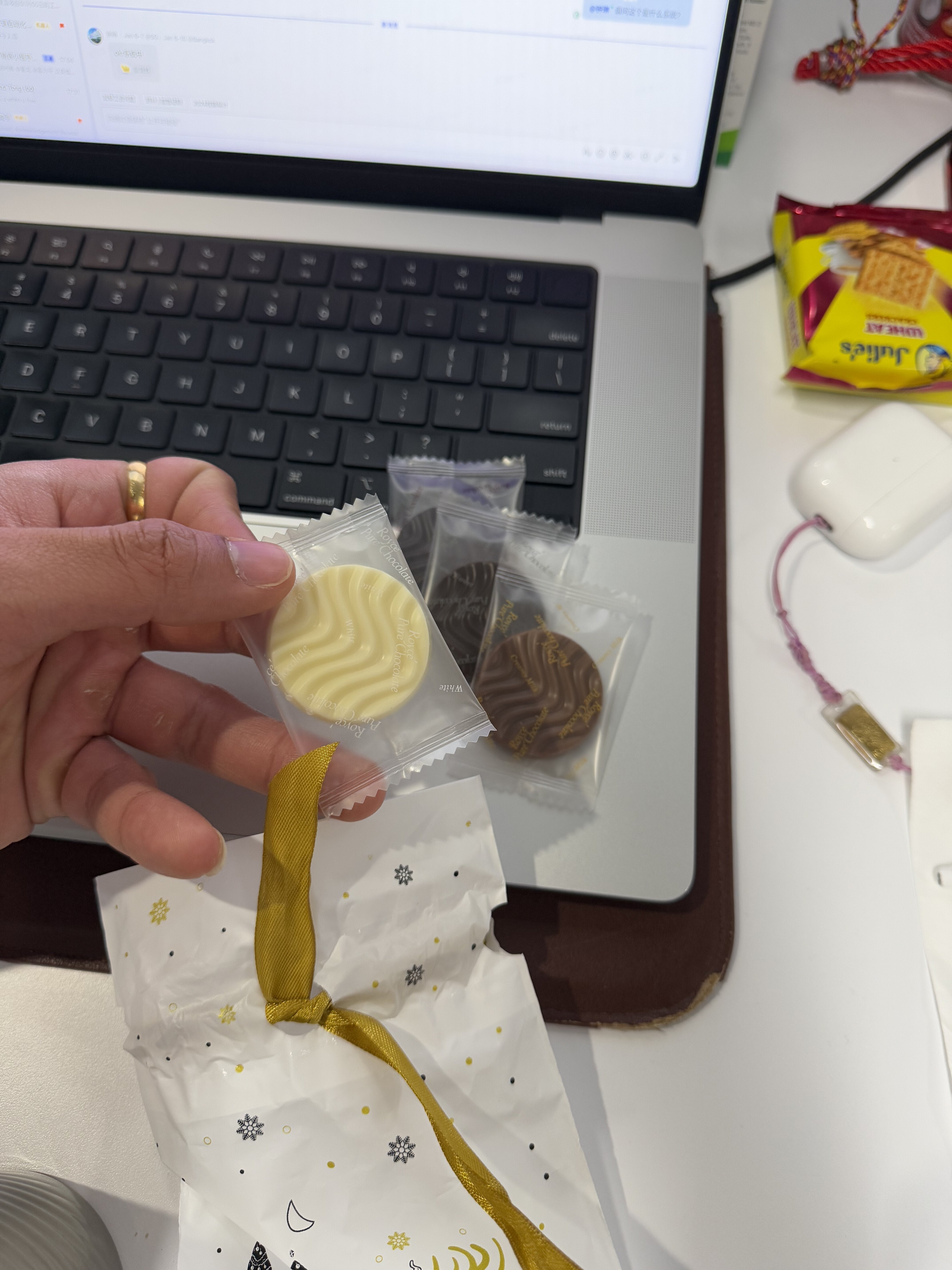 chocolates!-and there is my favourite white choc!!! 🤍