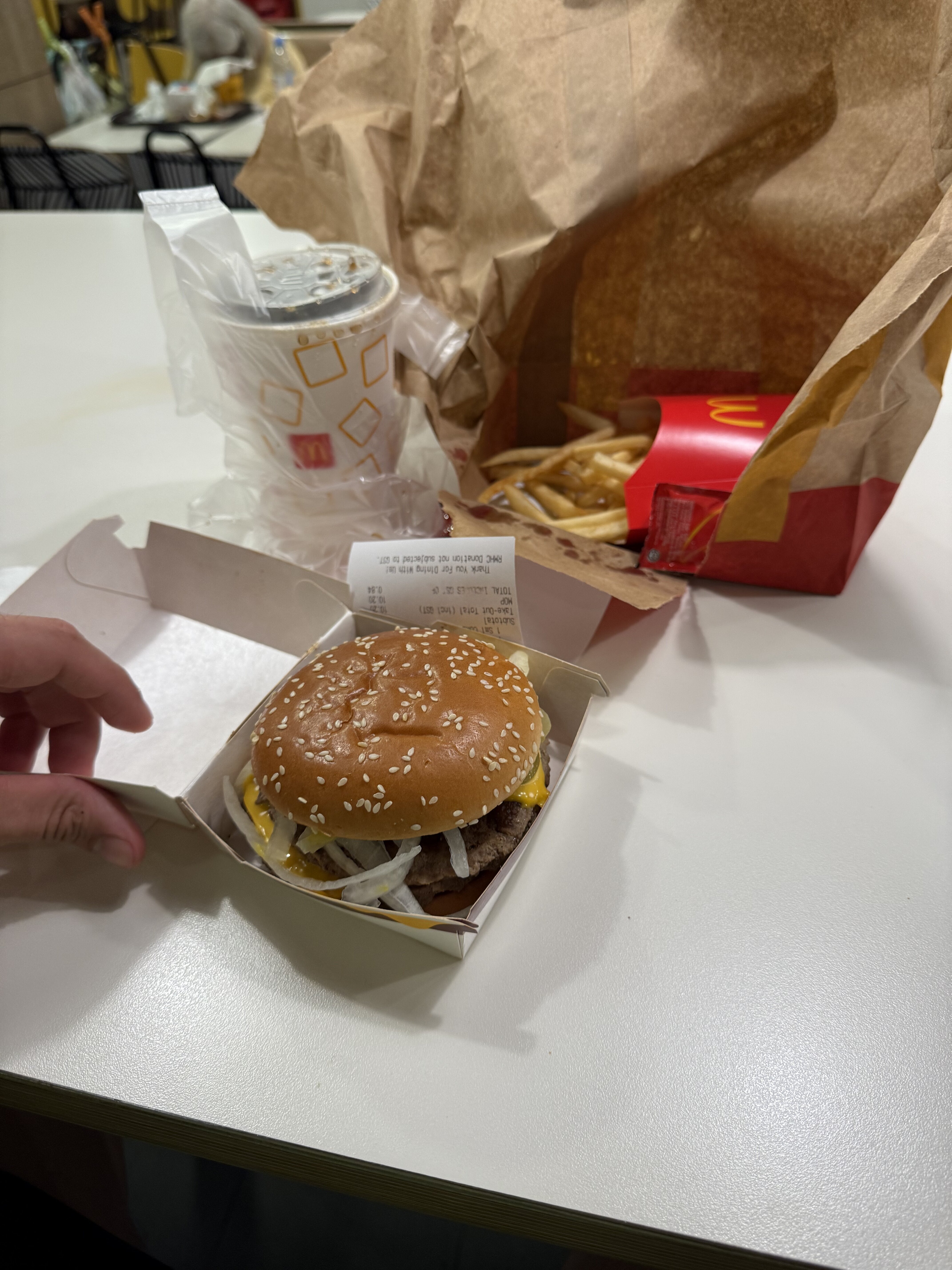 当然 除了 mcd 还是 mcd