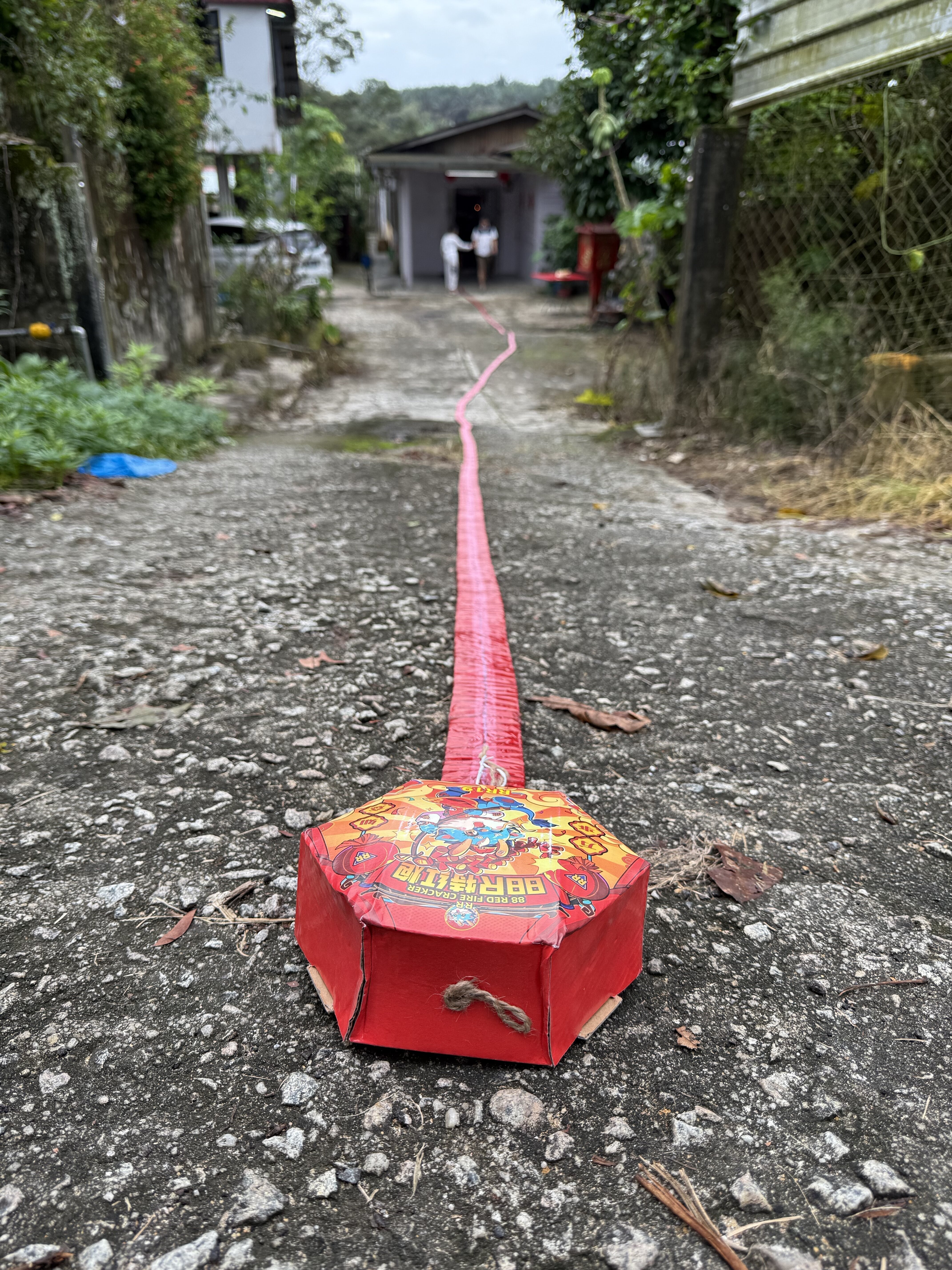 放红炮！初一往内炸到外