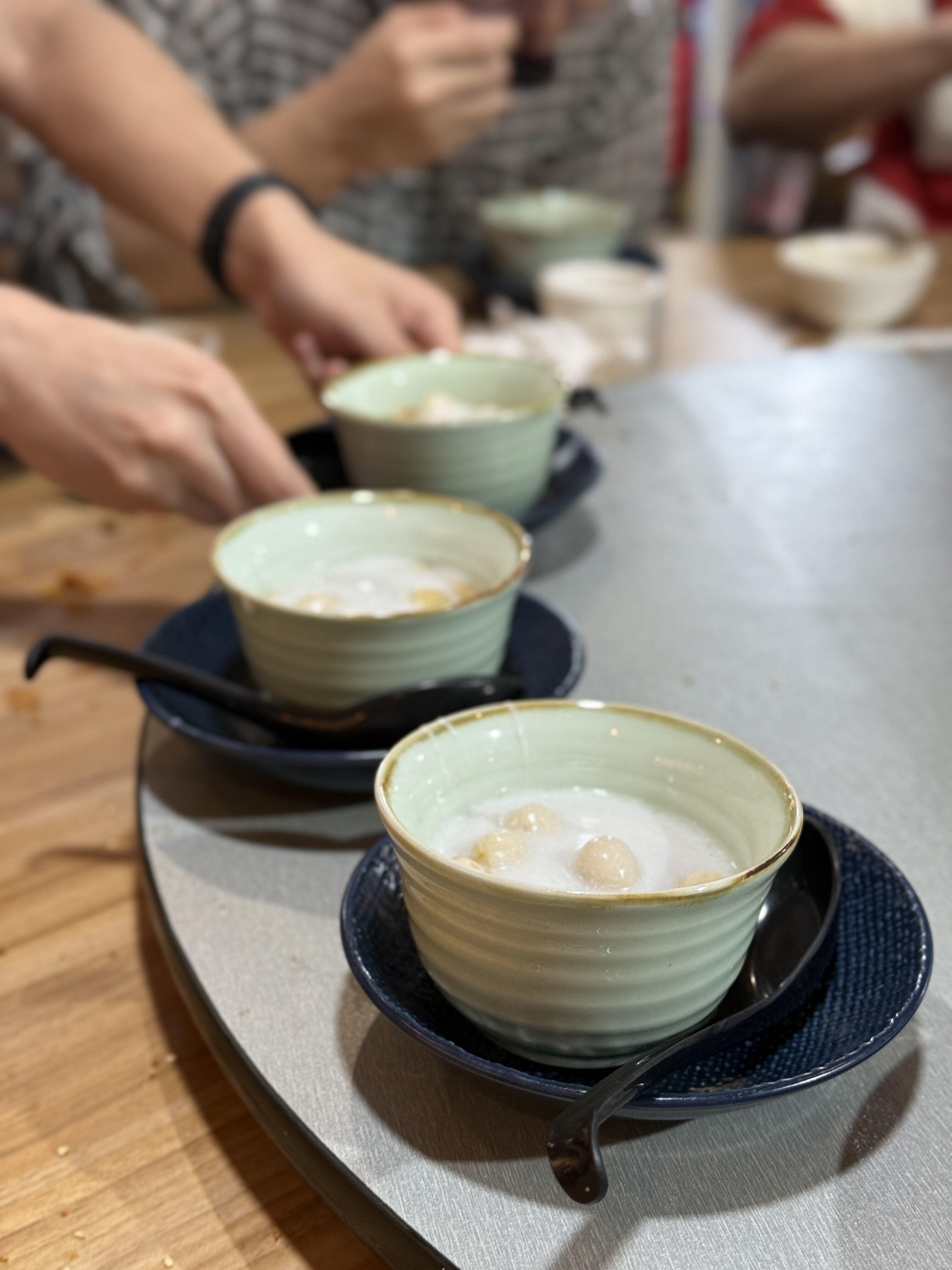 这个芋泥 (Orh Nee) 是真的粘稠的！很特别