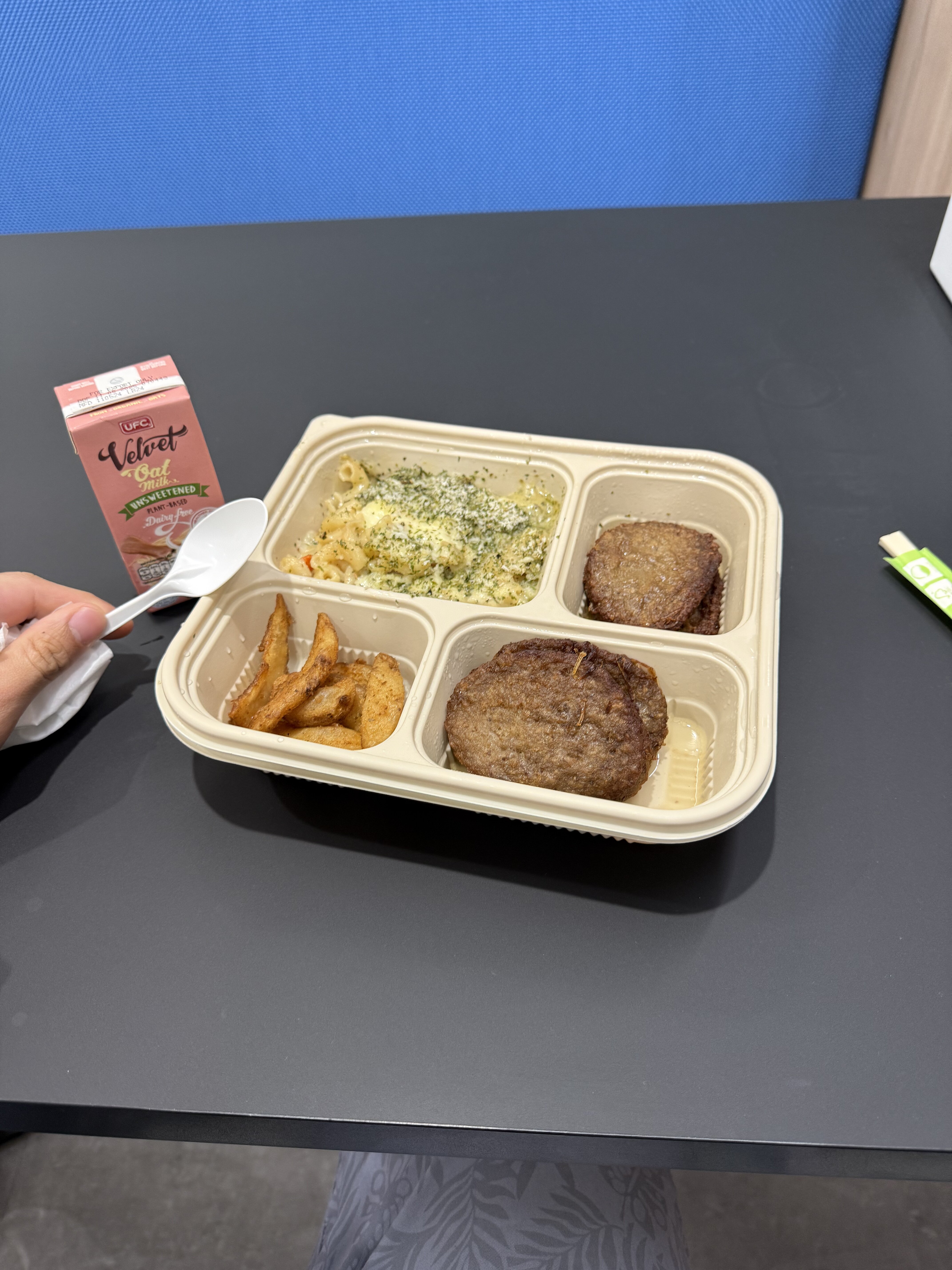 一如既往的打包当晚餐