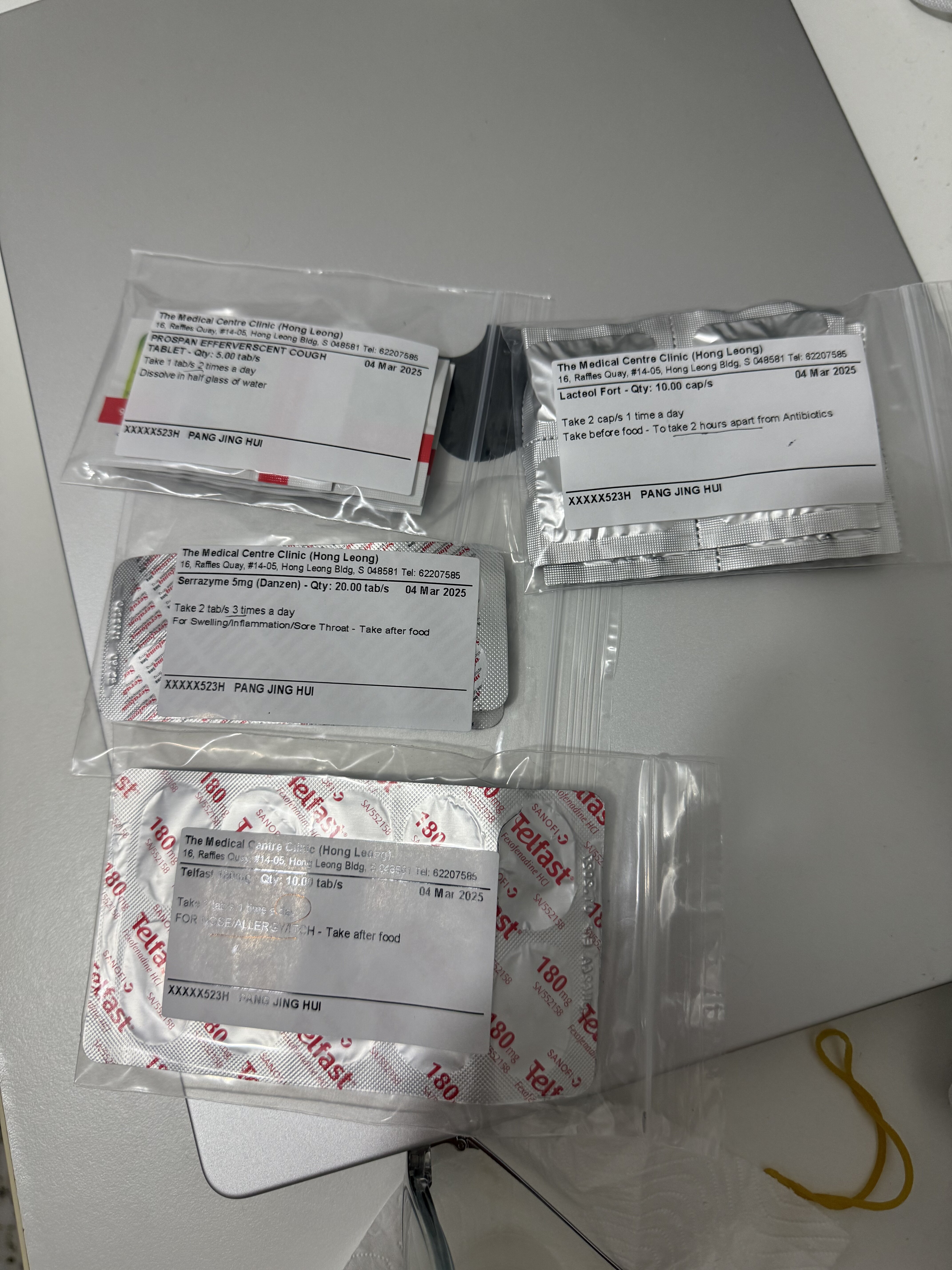 生病了… 还有几天就要去普吉岛了，我还是乖乖听话去拿了药吧