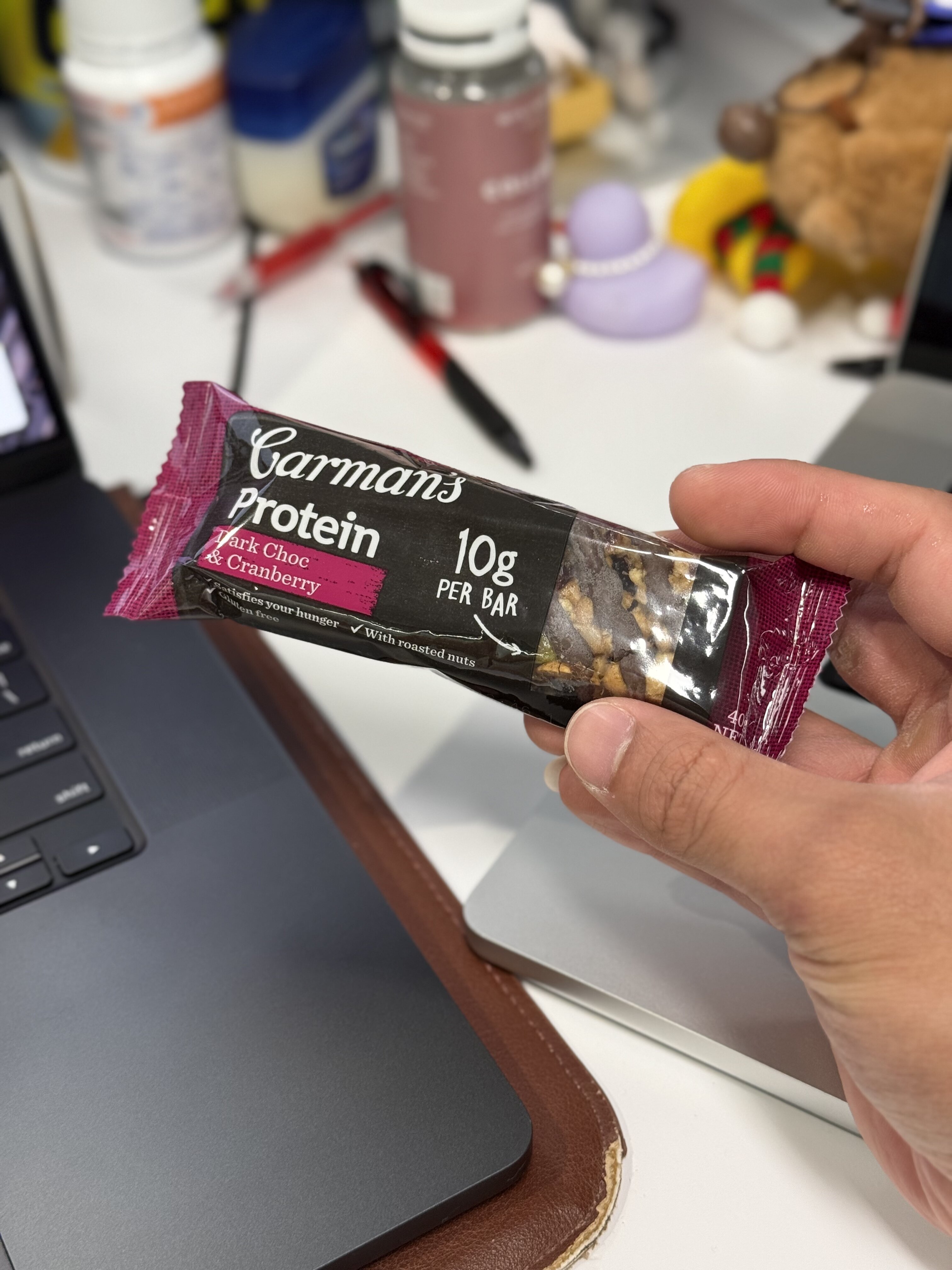 toby 都比较早到，他还特地帮我抢了个 protein bar 🥹