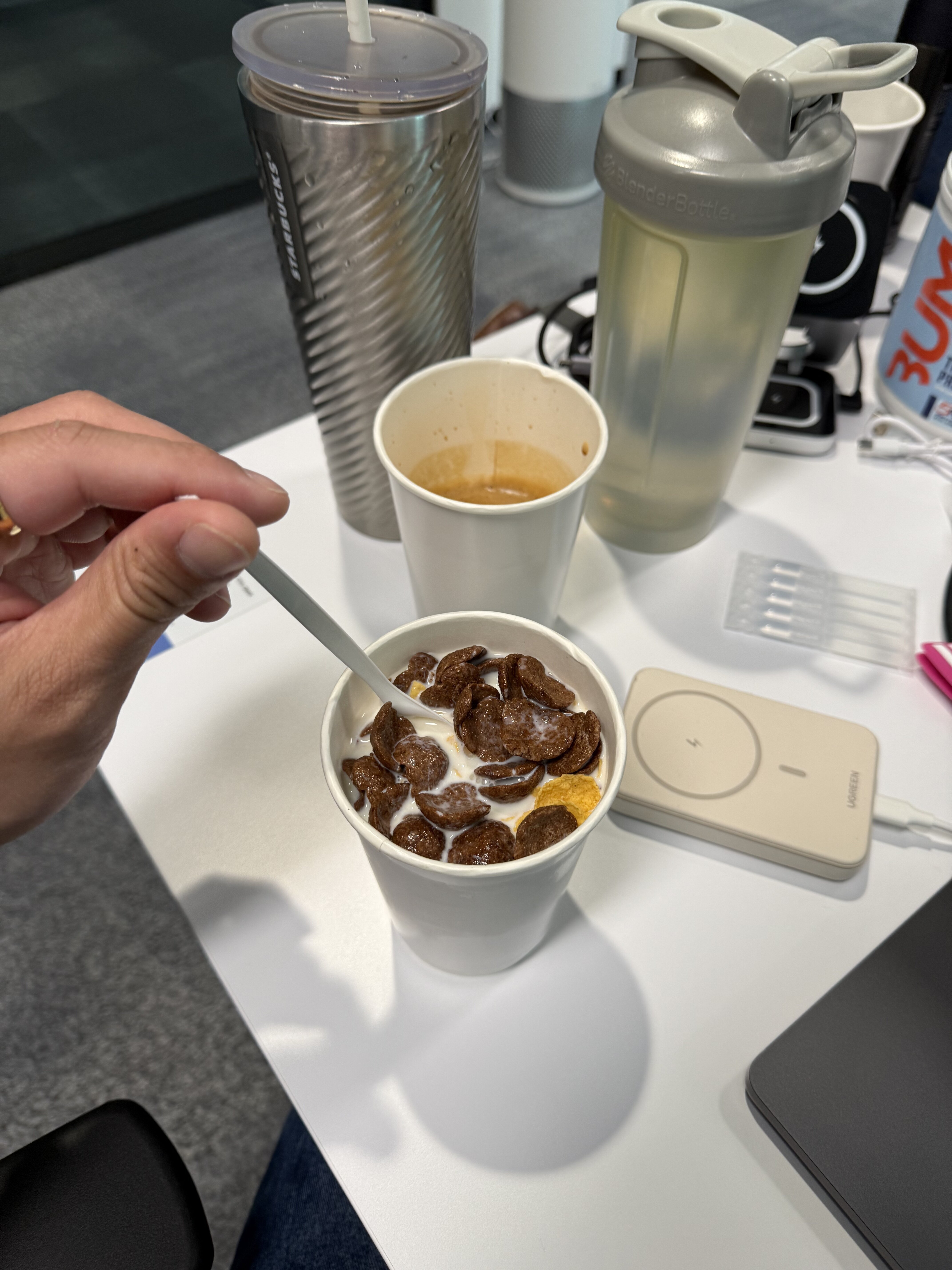 用这个杯来吃了，volume 比较大