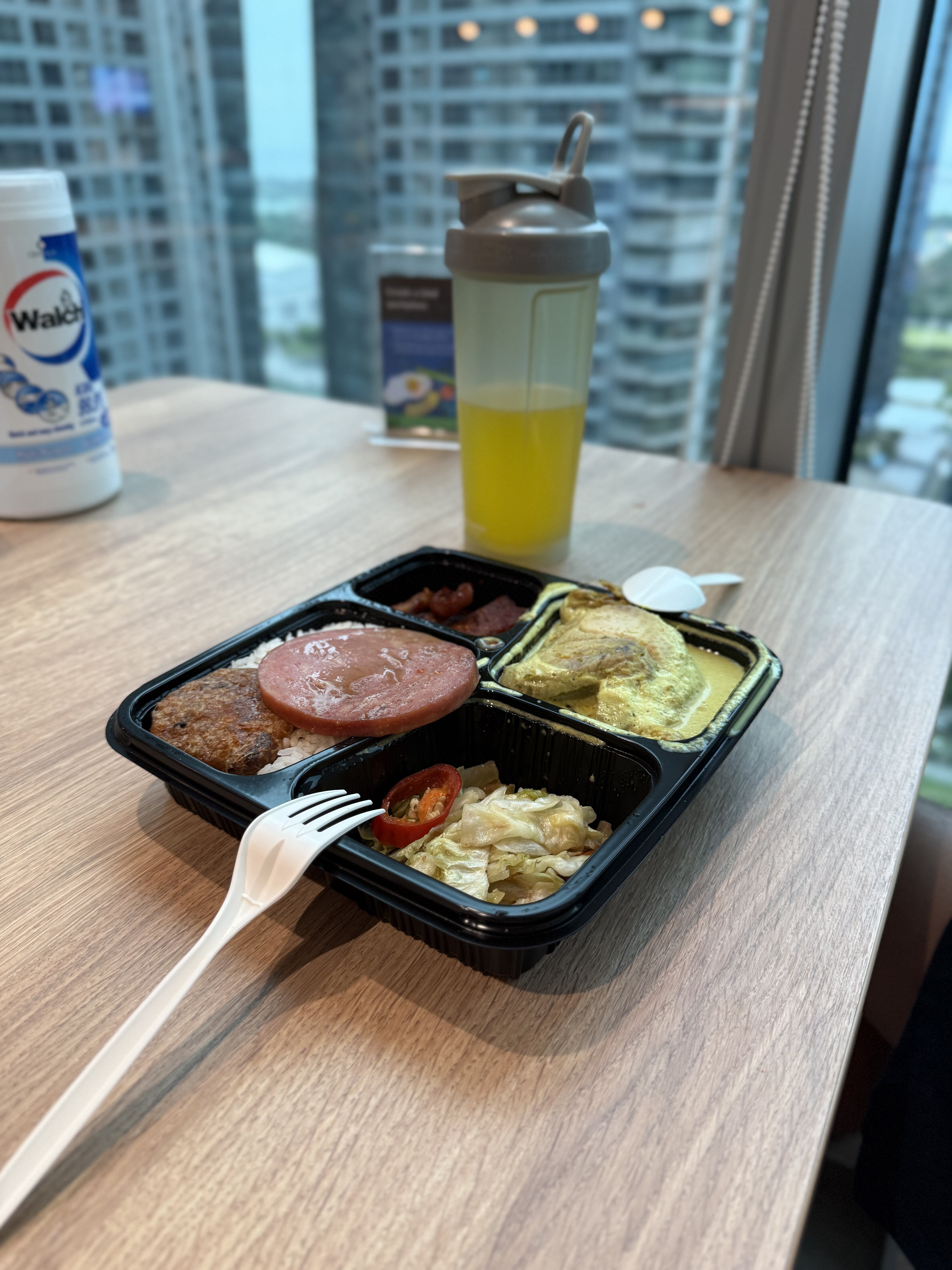 dabao-ed dinner before continueing my work